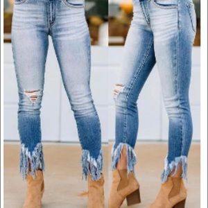Very cute jeans. Dress up or down!! Your choice.